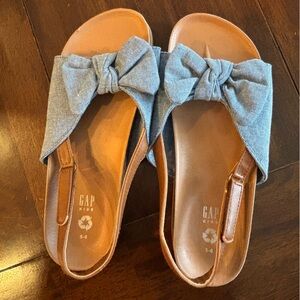 GAP Blue Bow Sandals